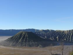 Menjelajahi Keindahan Destinasi Wisata di Jawa Timur 10 Menjelajahi Keindahan Destinasi Wisata di Jawa Timur