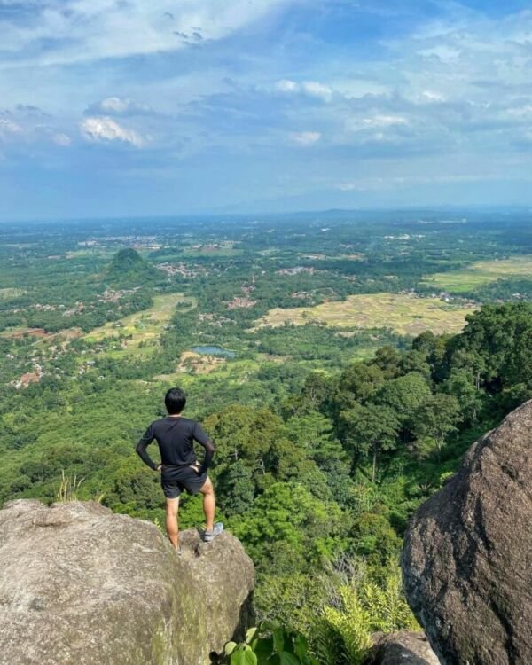 7 Gunung di Pulau Jawa yang Cocok untuk Pendaki Pemula