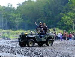 Petualangan Tak Terbatas: Menjelajahi Keajaiban Pulau Jawa 3 Petualangan Tak Terbatas: Menjelajahi Keajaiban Pulau Jawa