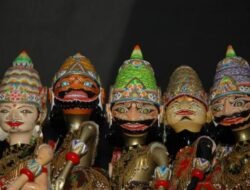 Jelajah Warisan Adiluhung: Menguak Kekayaan Seni dan Kerajinan Khas Jawa Barat yang Memukau 3 Jelajah Warisan Adiluhung: Menguak Kekayaan Seni dan Kerajinan Khas Jawa Barat yang Memukau