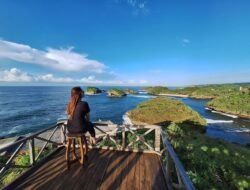 Pacitan: Menyingkap Tirai Surga Goa dan Pesona Pantai Jawa Timur yang Tak Terlupakan 2 Pacitan: Menyingkap Tirai Surga Goa dan Pesona Pantai Jawa Timur yang Tak Terlupakan