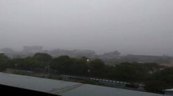 Peringatan Dini Cuaca Ekstrem: Siklon Tropis Narelle Mengancam Wilayah Pulau Jawa