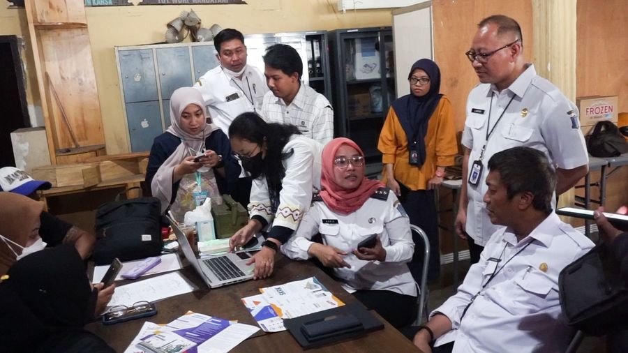 Pemkot Surabaya Pastikan Layanan Publik Kembali Normal Pasca-Lebaran Pemkot Surabaya Pastikan Layanan Publik Kembali Normal Pasca-Lebaran