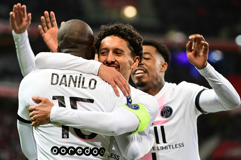 Menang Telak 5 1 Atas Lille2C PSG Kukuh di Puncak 1