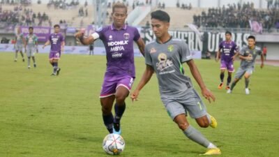 Persita Tangerang Incar Poin Penuh di Kandang Persebaya Persita Tangerang Incar Poin Penuh di Kandang Persebaya