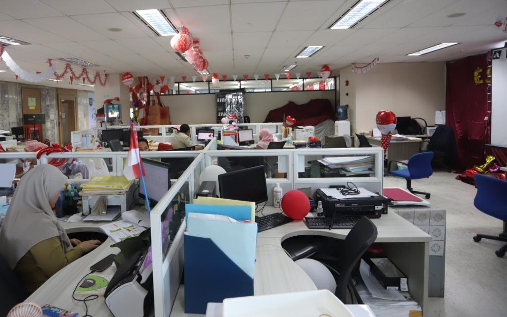 Kebijakan WFH ASN di Indonesia: Siapa yang Dikecualikan dan Mengapa? Kebijakan WFH ASN di Indonesia: Siapa yang Dikecualikan dan Mengapa?