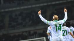 langsung cetak gol di roma donyell malen langsung jadi sorotan